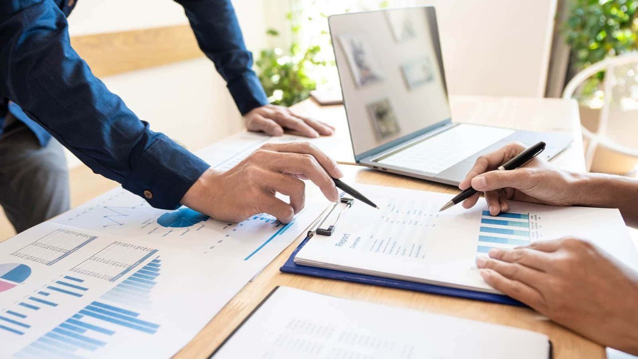 Data Analysis for Business Decisions